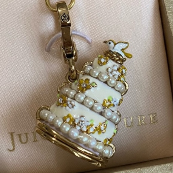 Juicy Couture WEDDING CAKE Charm Pearls Dove BRIDAL ANNIVERSARY - Picture 4 of 8